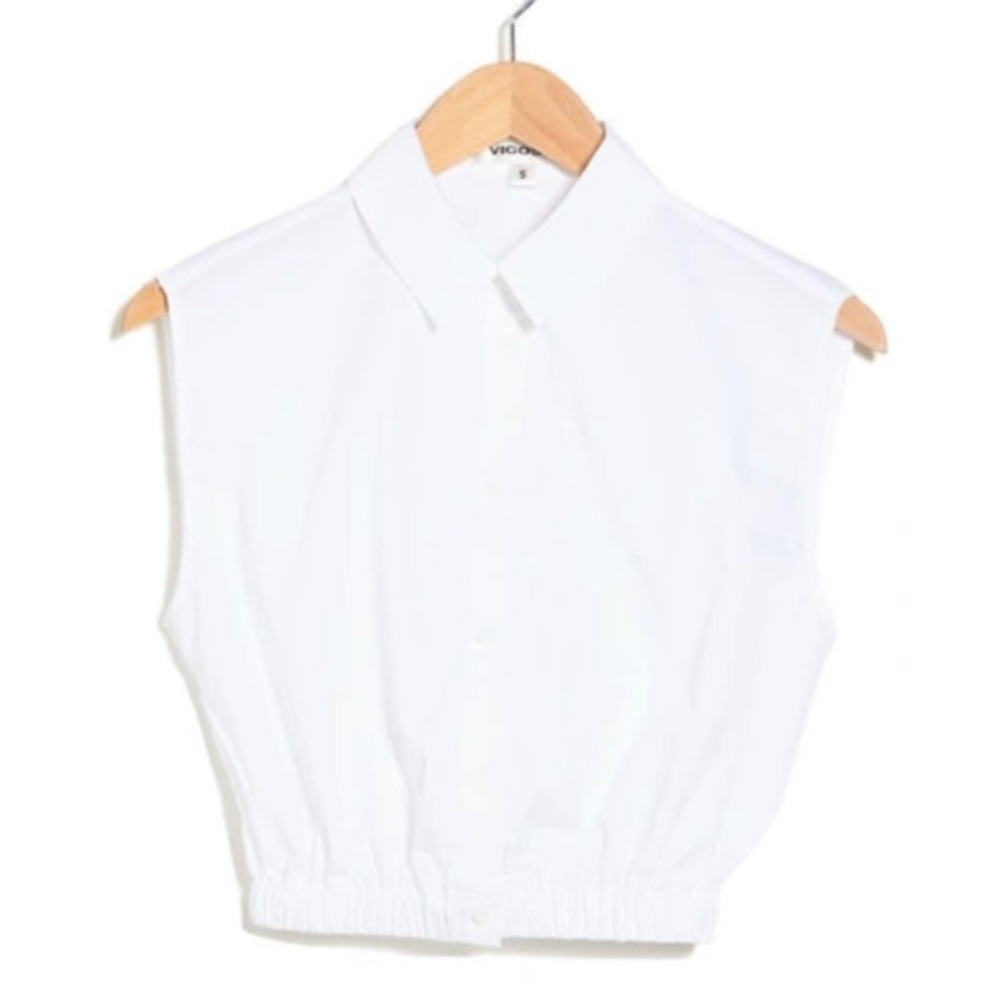 NEW sleeveless cropped button down